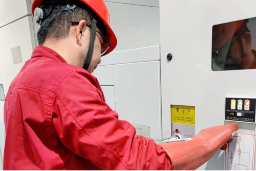 勠力同心 春检“夜战” | 聚彩堂集团吉林通化中康五道江光伏电站2023年春检预试圆满完成